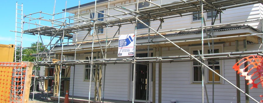 Scaffolding used by painting services in Auckland 